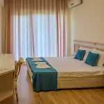 Aparthotel Bendita Mare 4*