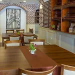 Aparthotel Bendita Mare