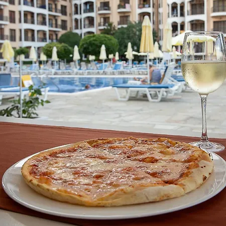 Apartmanhotel Bendita Mare 4*