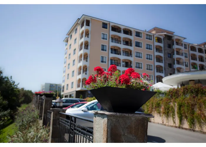 Апарт-отель Bendita Mare Золотые Пески