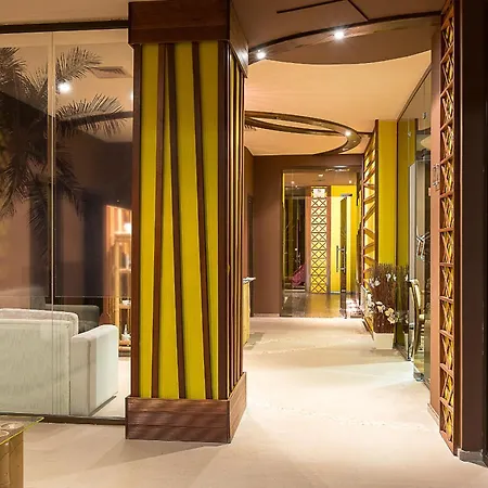 Bendita Mare 公寓式酒店 4*